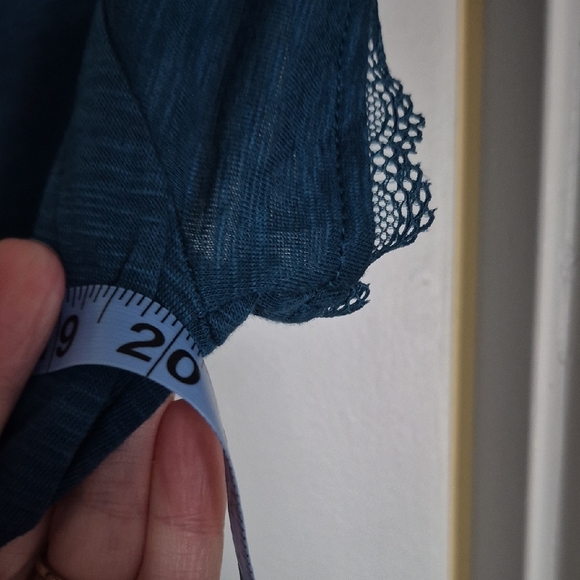 Torrid NWOT Teal Blue Lace-Trim V-Neck Faux Wrap Babydoll Top - Picture 5 of 5